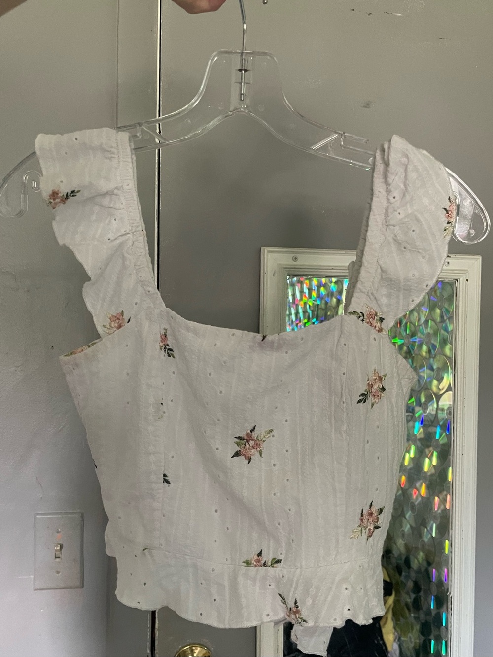 white ruffle tie-back floral crop top